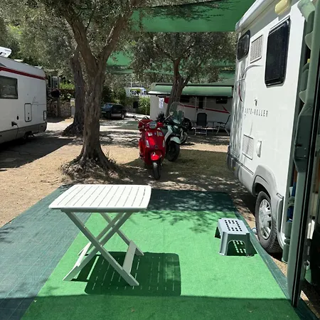 Camper In Sorrento With Pool & Access Kamp alanı *