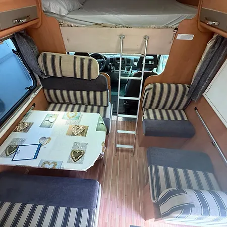 Camper In Sorrento With Pool & Access Kamp alanı *